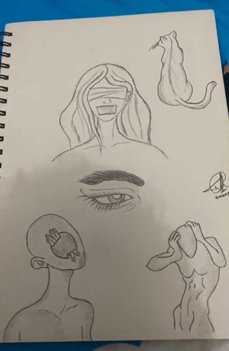 raphaelwhitm0re's tweet photo. me vs sketchbook https://t.co/lEvTvVkfsJ