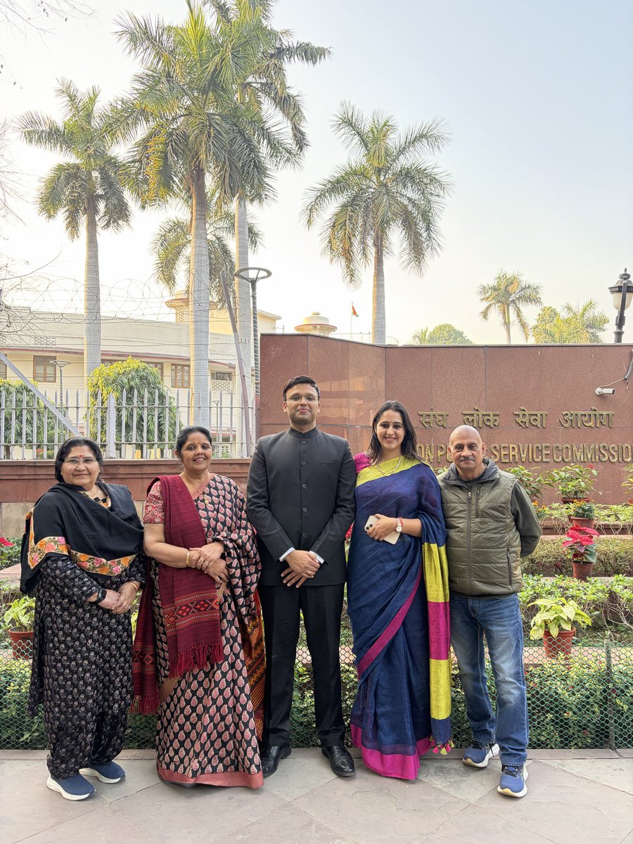 Rishabh Raj Jain tweet media