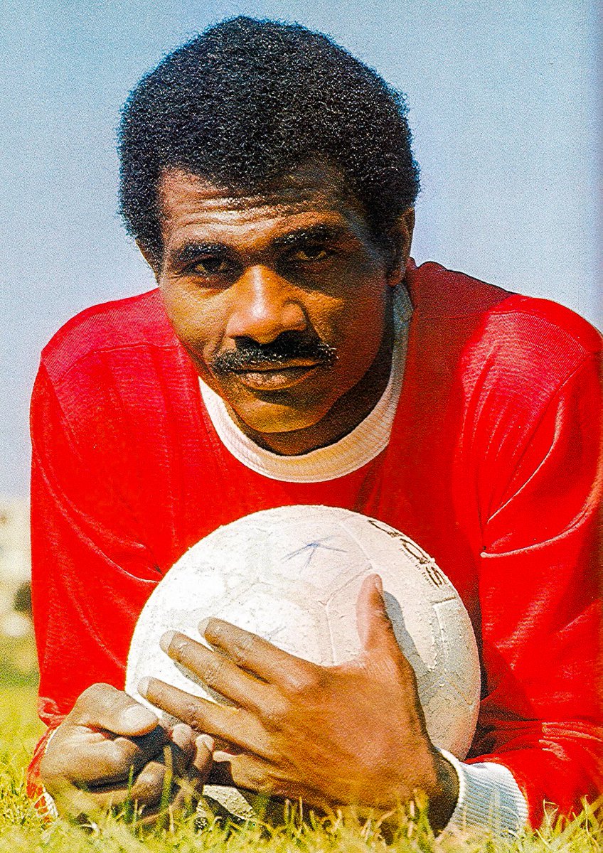 Le 11 de Nîmes tweet media