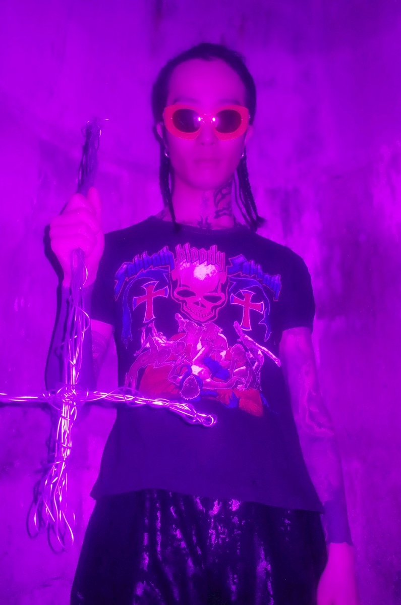 LIVERARY tweet media