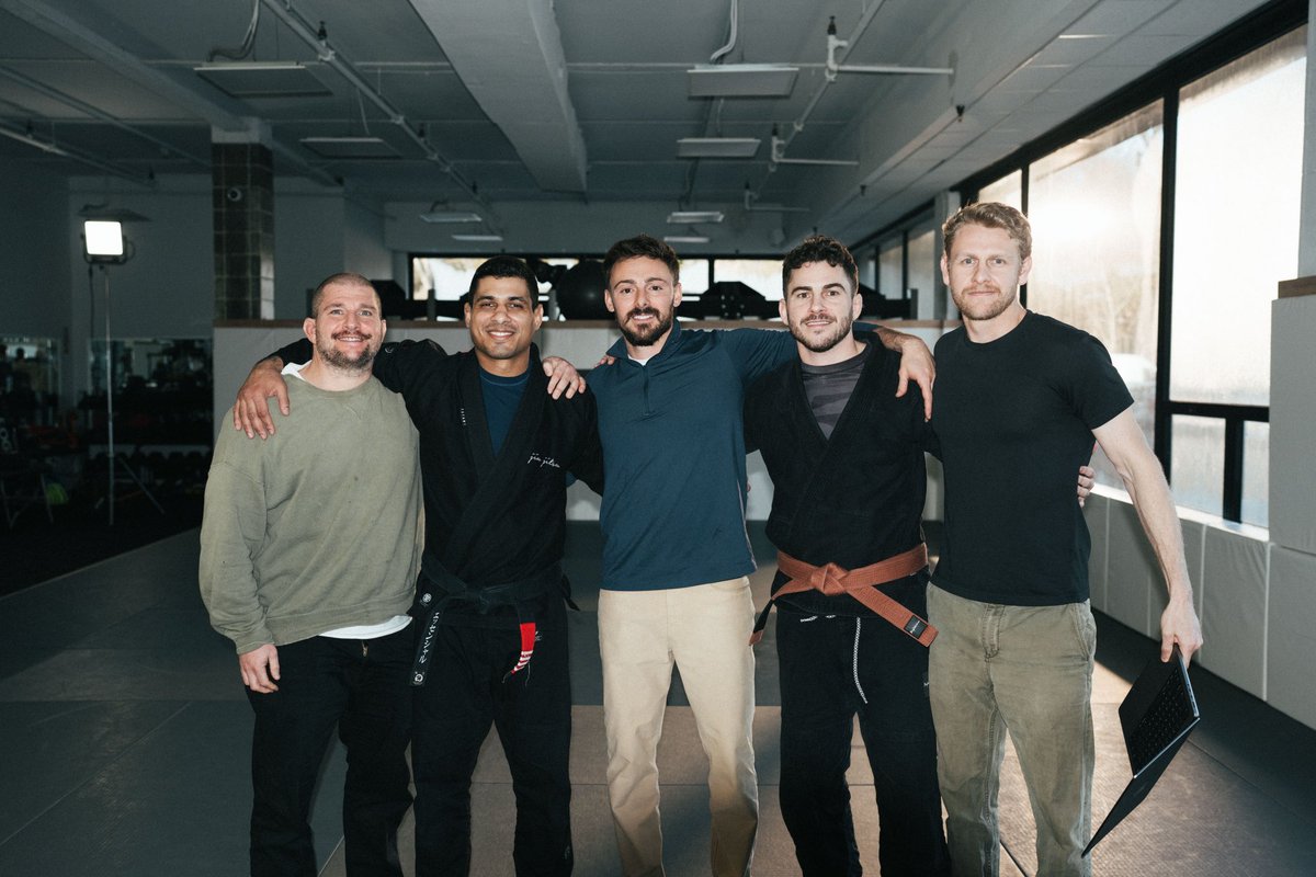 Hunter Weiss tweet media