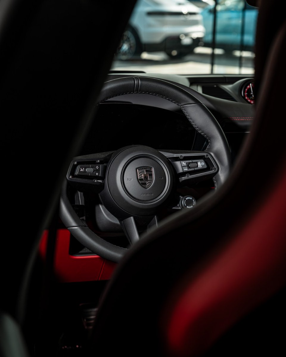 PorscheRiversid's tweet image. This Macan EV Turbo is ready for your weekend getaway, are you? 🤍
#porscheriverside #riversideporsche #porscheusa #porschedealer #porscheexperience #riverside #inlandempire #porschelife #luxurycars #performance #porschelove #porscheclub #porsche #porscheturbo