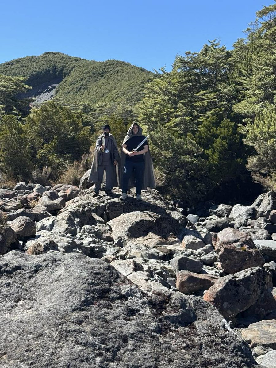 RedCarpetTourNZ's tweet image. We only wish to catch a fish, so juicy-sweet! 🐟 😋 

#redcarpettoursnz #familybusiness #lordoftherings #gollumspool #gollum #lordoftheringstours #lotr #lordoftheringslocations #middleearth #middleearthtours #newzealand #newzealandtours