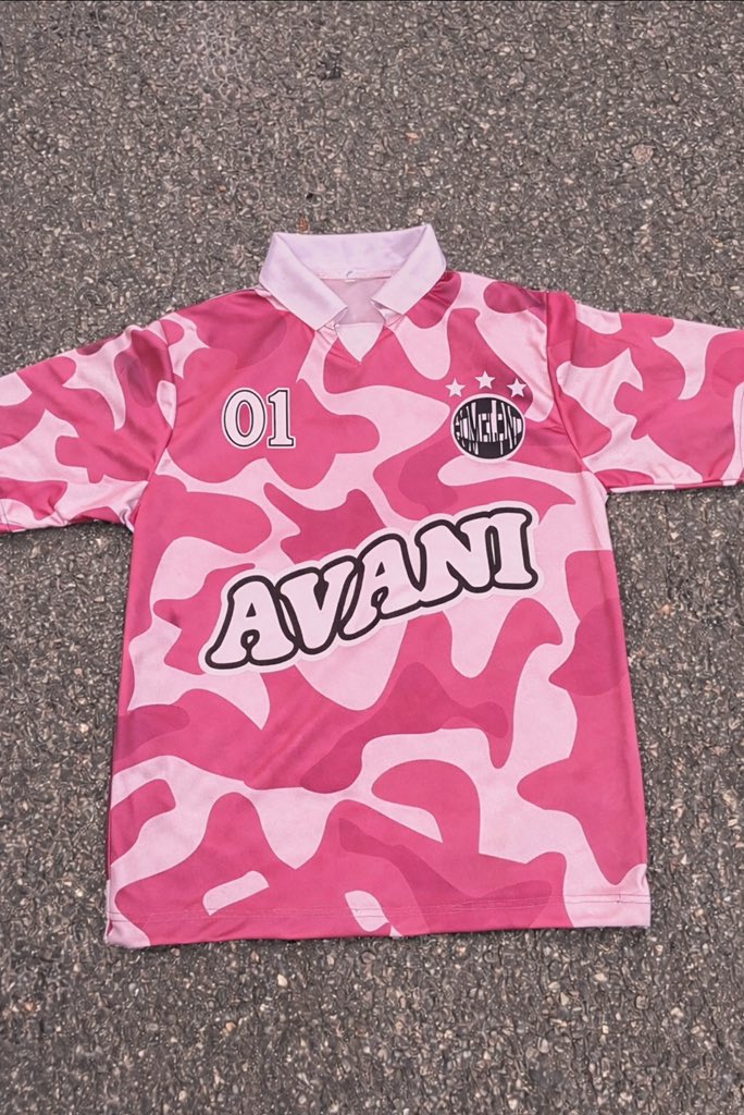 Avani Clothings tweet media