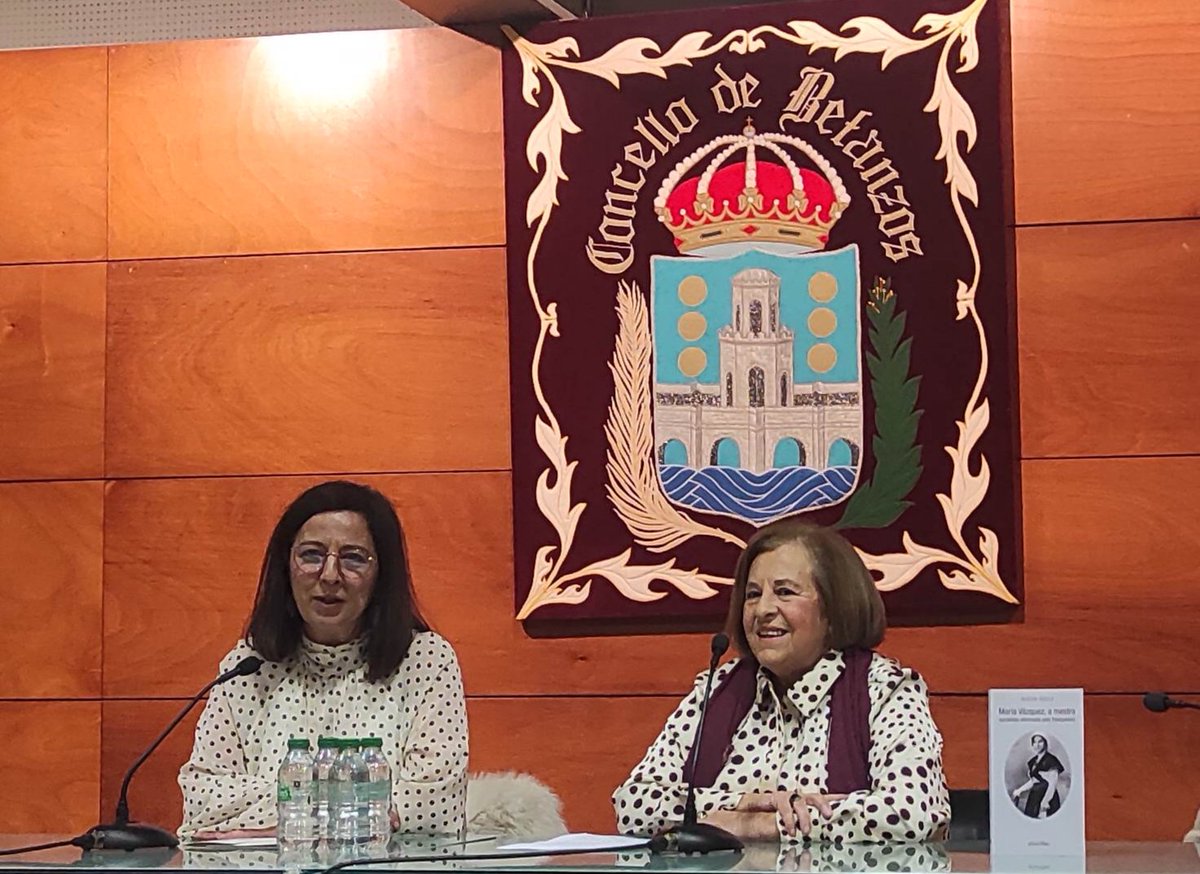 SILBELFS's tweet photo. En Betanzos, escoitando a dúas grandes mulleres, a @MBarralVarela , alcaldesa de Betanzos e a Aurora Marco,autora de "María Vázquez,a mestra socialista eliminada polo franquismo", muller que ademais leva feito un grandísimo traballo dándolle visibilidade a moitas mulleres galegas https://t.co/mYKNnVlCGe