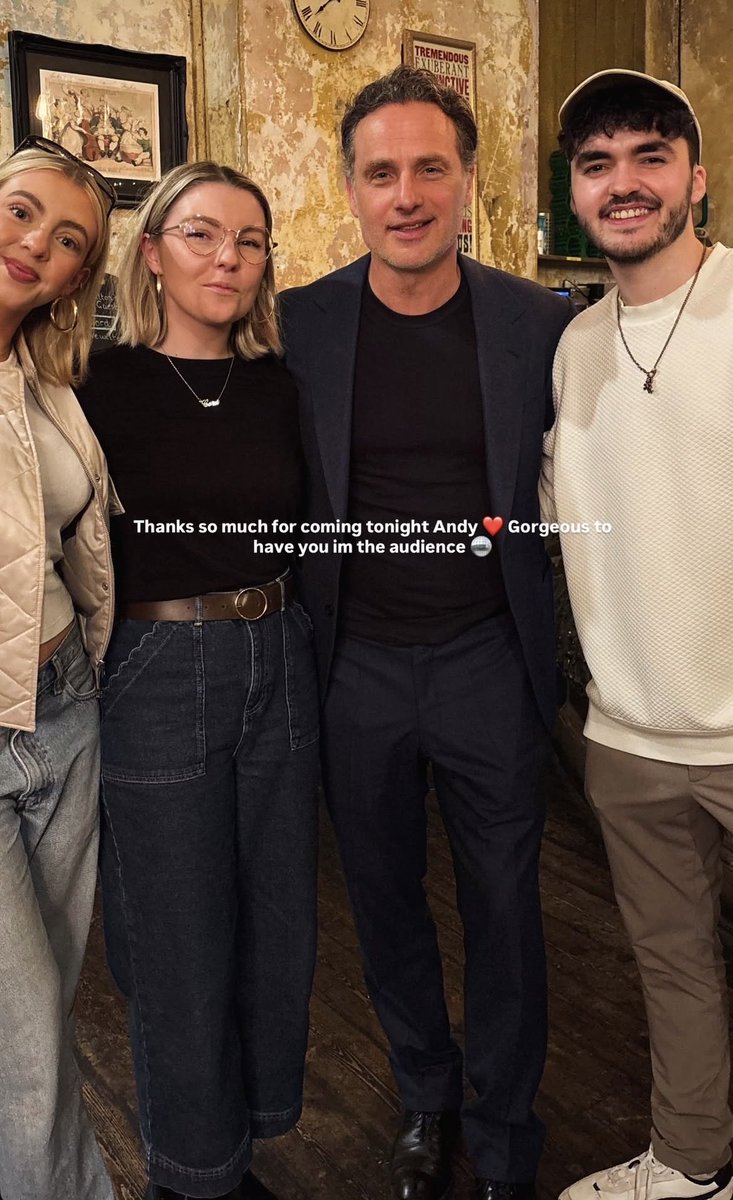 Santa Baby 🍉 tweet media