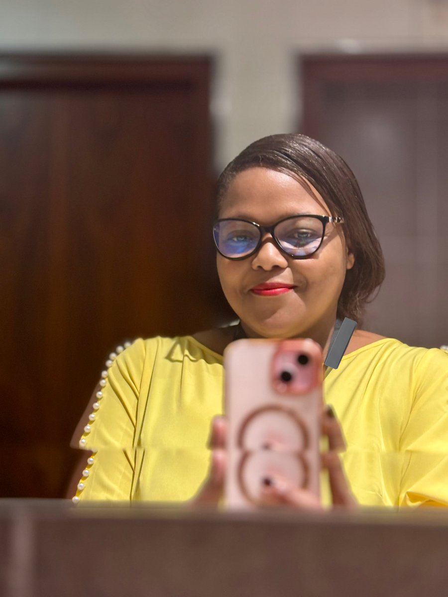 Queen Nalz tweet media