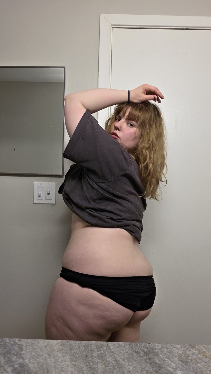 onlyfans.com/tinytenn