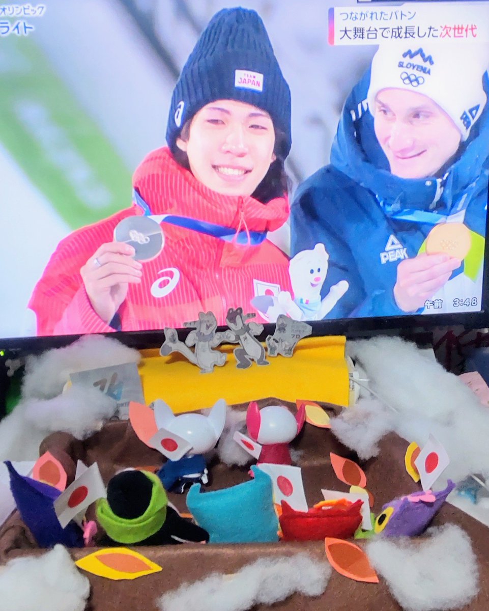 hattaninko's tweet photo. 💙熱闘を振り返る⑦🌸スノーレッツ「スキーも負けてないよ⛷️メダルラッシュ❗」ミライトワ「堀島行真さん❗男子モーグル🥉デュアルモーグル🥈スゴイ❗」ソメイティ「二階堂蓮くん❗男子個人ノーマルヒル🥉ラージヒル🥈❗」ベテラン＆次世代の活躍に歓喜😍＃ミラソメちゃん存続希望💕＃スノーレッツ https://t.co/r15TqVAkVW