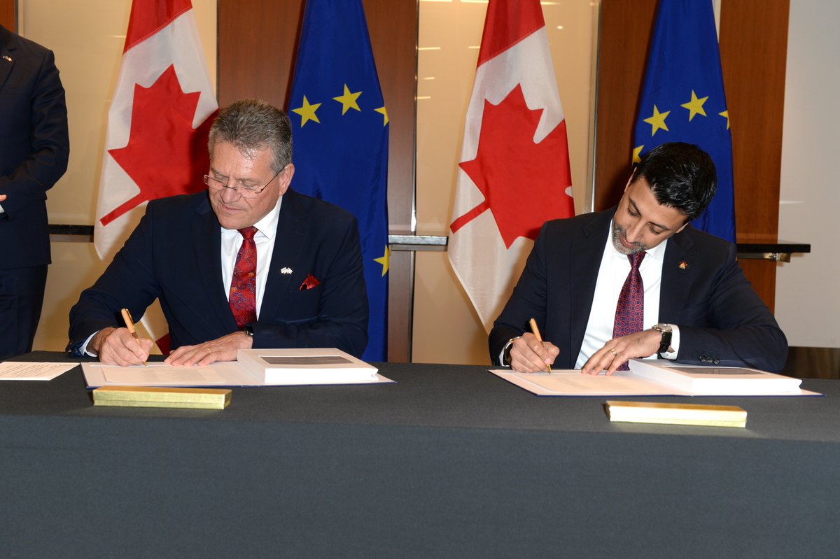 Commerce Canada tweet media