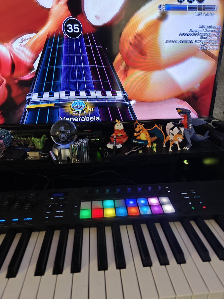 VenerabelaCH ❀ tweet media