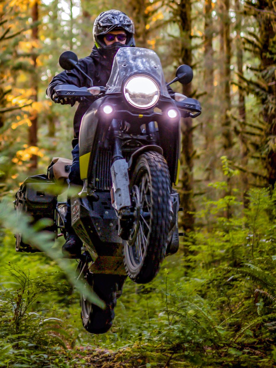 Flying Eyes Optics tweet media