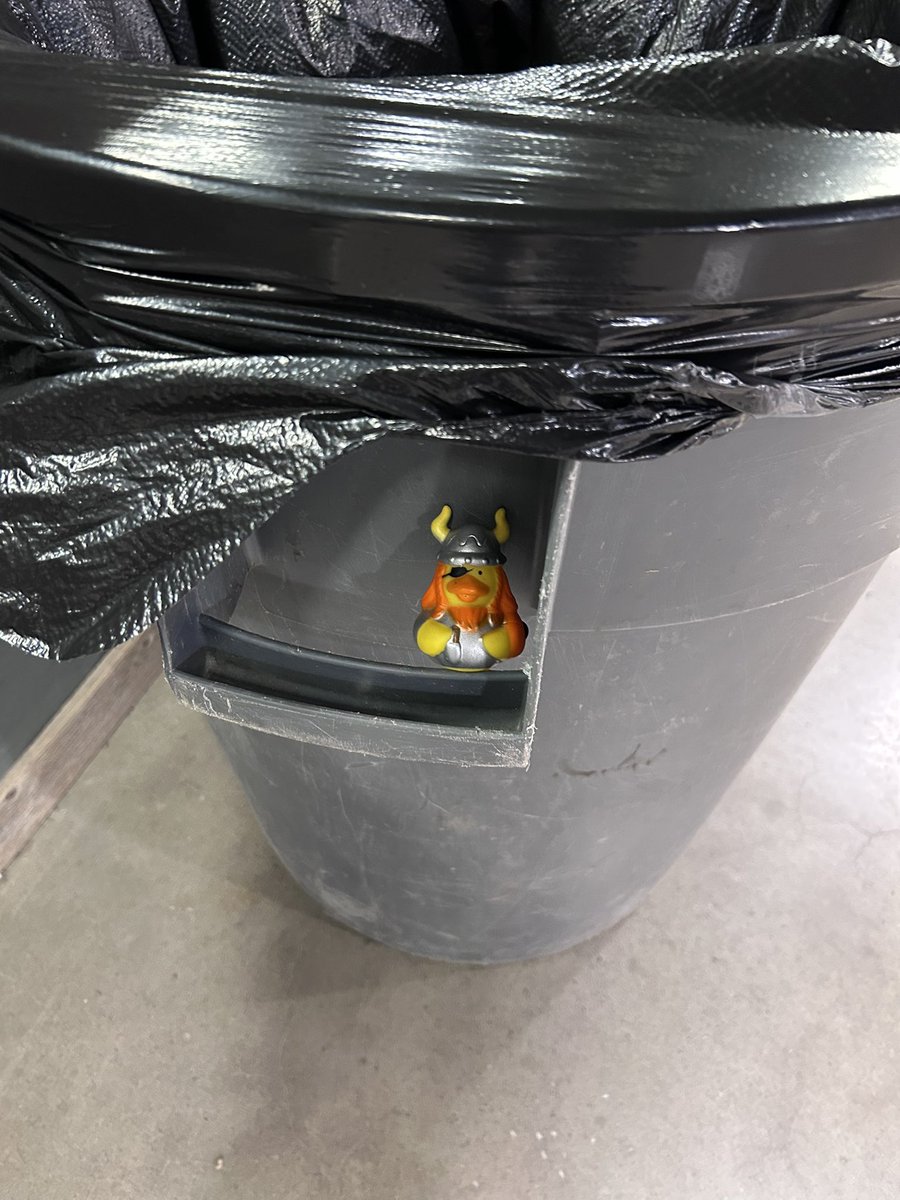 Colby Robertson tweet media