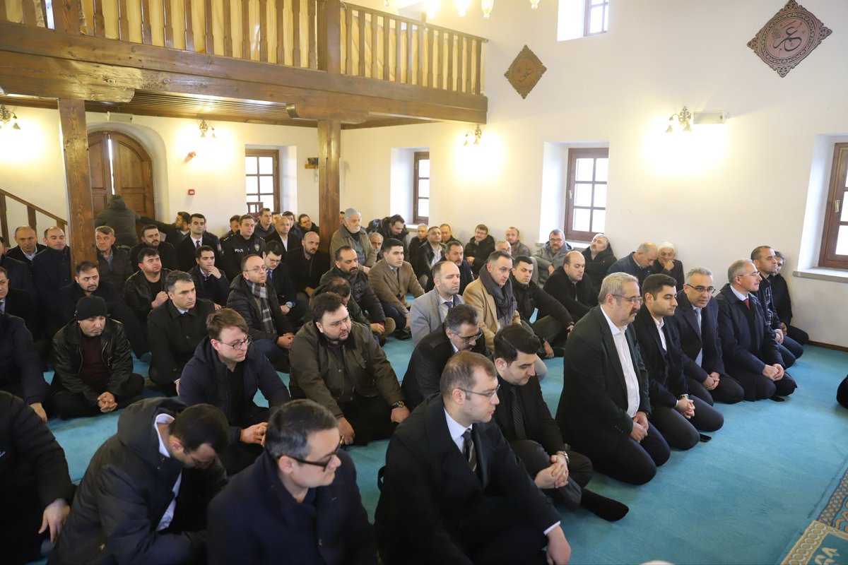 TC_carsambakym's tweet photo. Merhum Cumhuriyet Savcısı İbrahim Selim YAZICI İçin Kur’an-ı Kerim Tilaveti Programına Katıldık

https://t.co/rS0bWeA9We https://t.co/TVCeqUK8KT