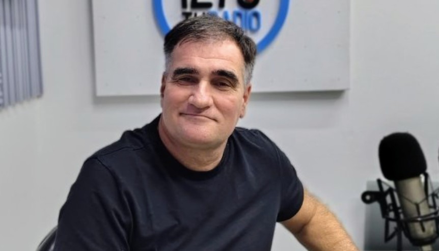 Este hombre fue, se sentó, agarró el micrófono y dijo que pensaba y dejó un diseño de plan. Otro se adjudica el logro pero jamás fue a la AFA, solo hablaba x redes y canales de TV..Ahí radica la diferencia, uno es hombre y el otro un trolo, Cagón..fin. Compartí si crees lo mismo