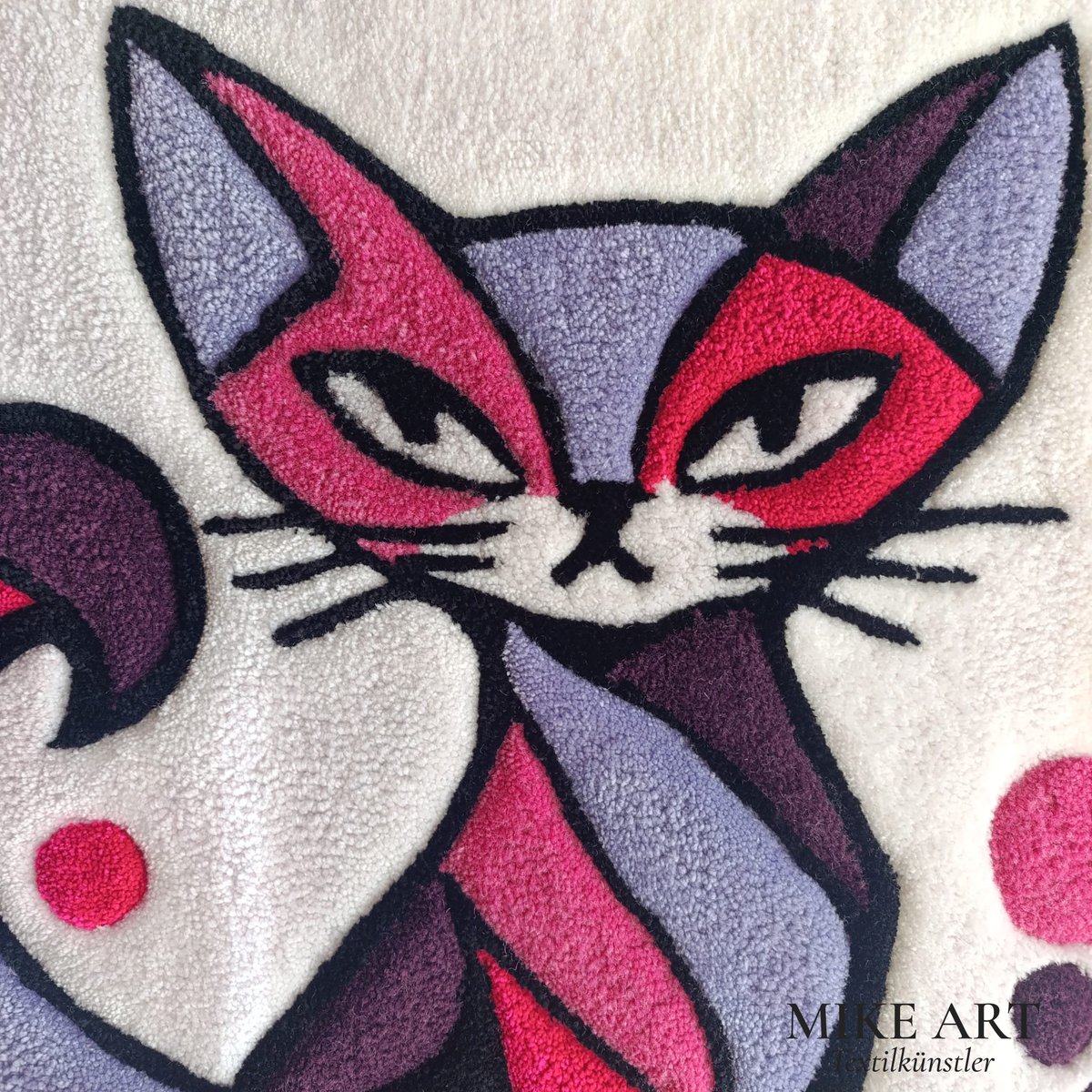 mikeart65's tweet image. mi-ke-art.de
-
#mikeart #textilkünstler #madeingermany #unikat #KunstFürDieWand #interiorart #statementpiece #DesignMitCharakter #tuftingart #tuftingart #Wandteppich #rugart #RugDesign #felineinterpretation #abstraktekunst #futuristischekunst