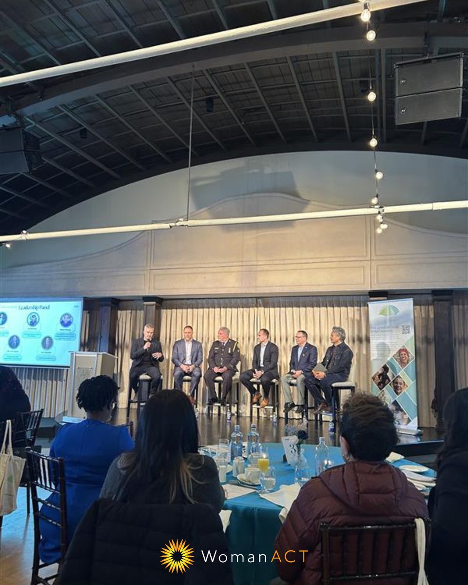 WomanACT tweet media