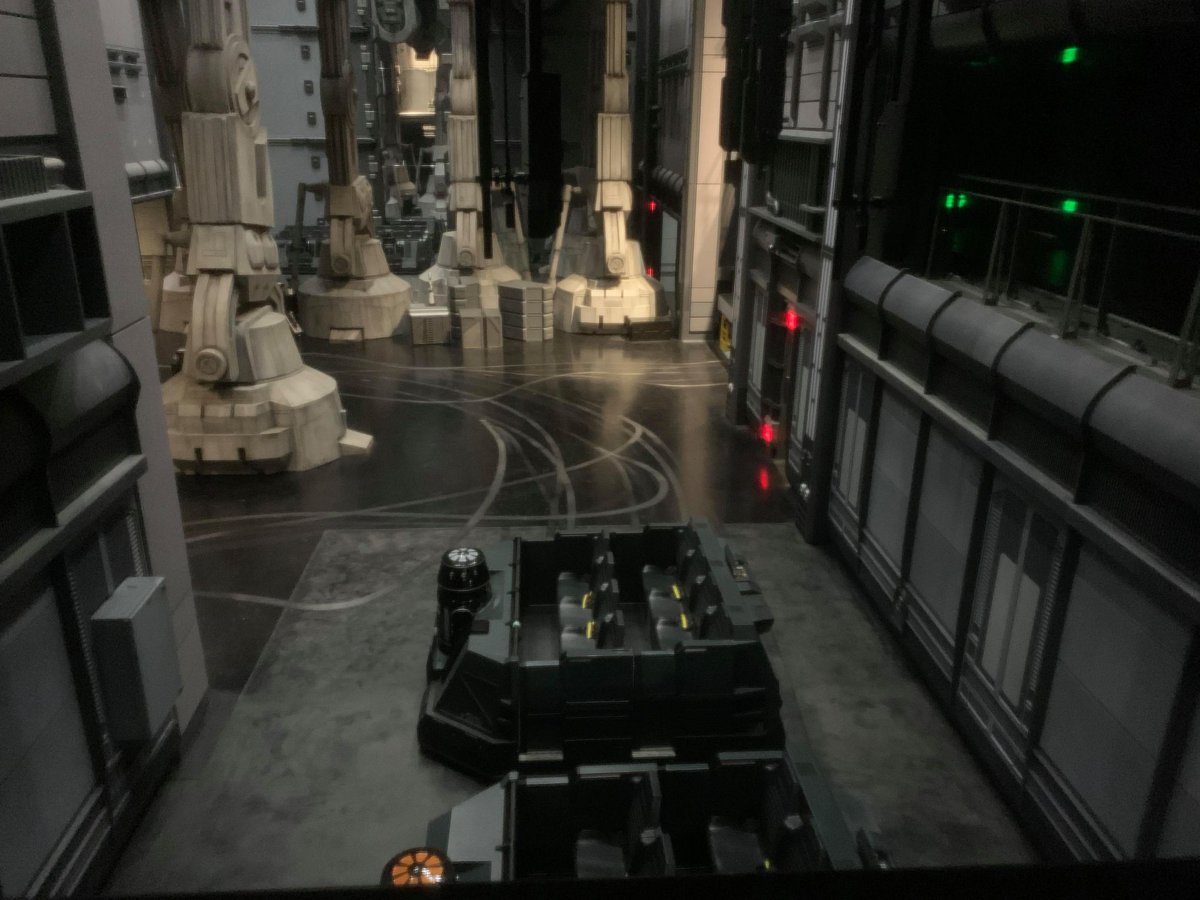 Stormtrooper catwalk view of the ride vehicles in #RiseoftheResistance. Note the marks on the floor from the "trackless" vehicles, lol.

#starwars #GalaxysEdge #Disneyparks #Backstage