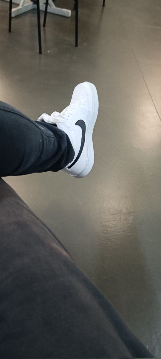 Math Feet tweet media