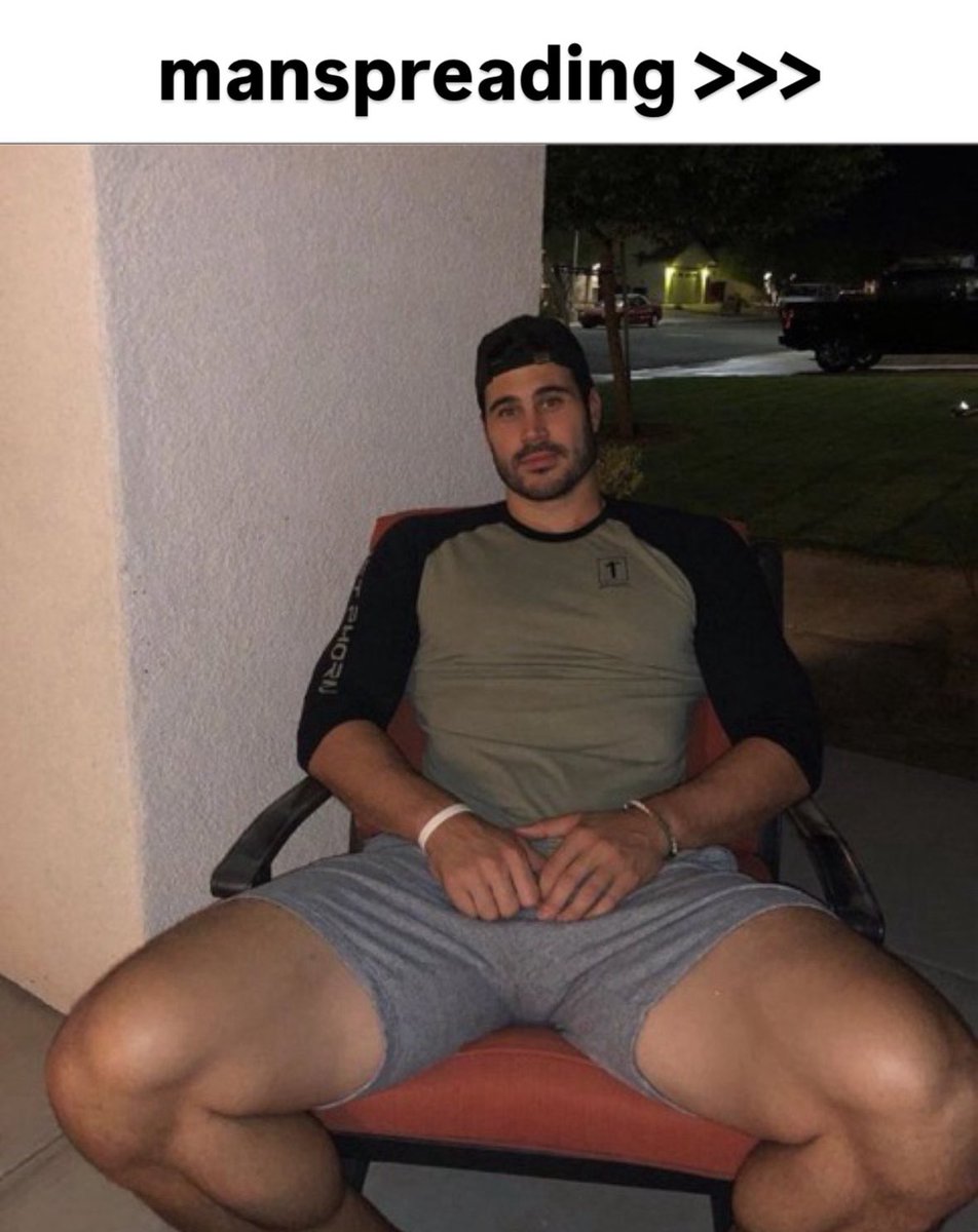 no context gay tweet media