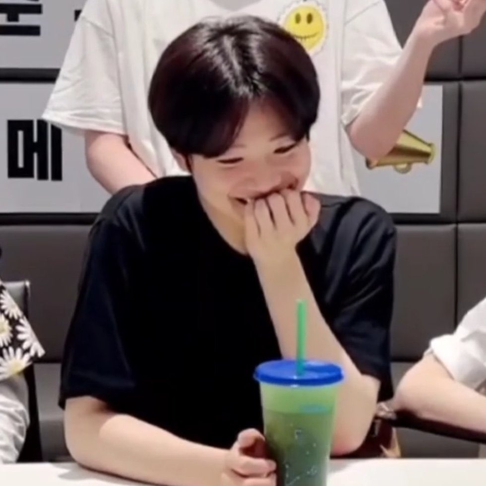 jeniusjaem's tweet photo. yall- https://t.co/Pc0H85Nbbh