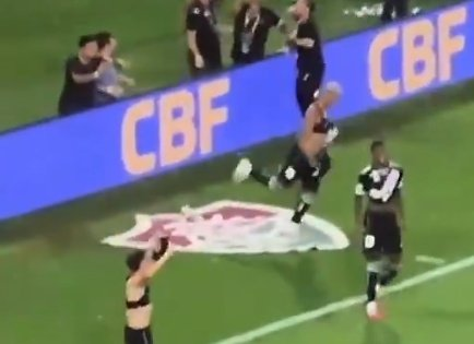 Namã Kawat tweet media