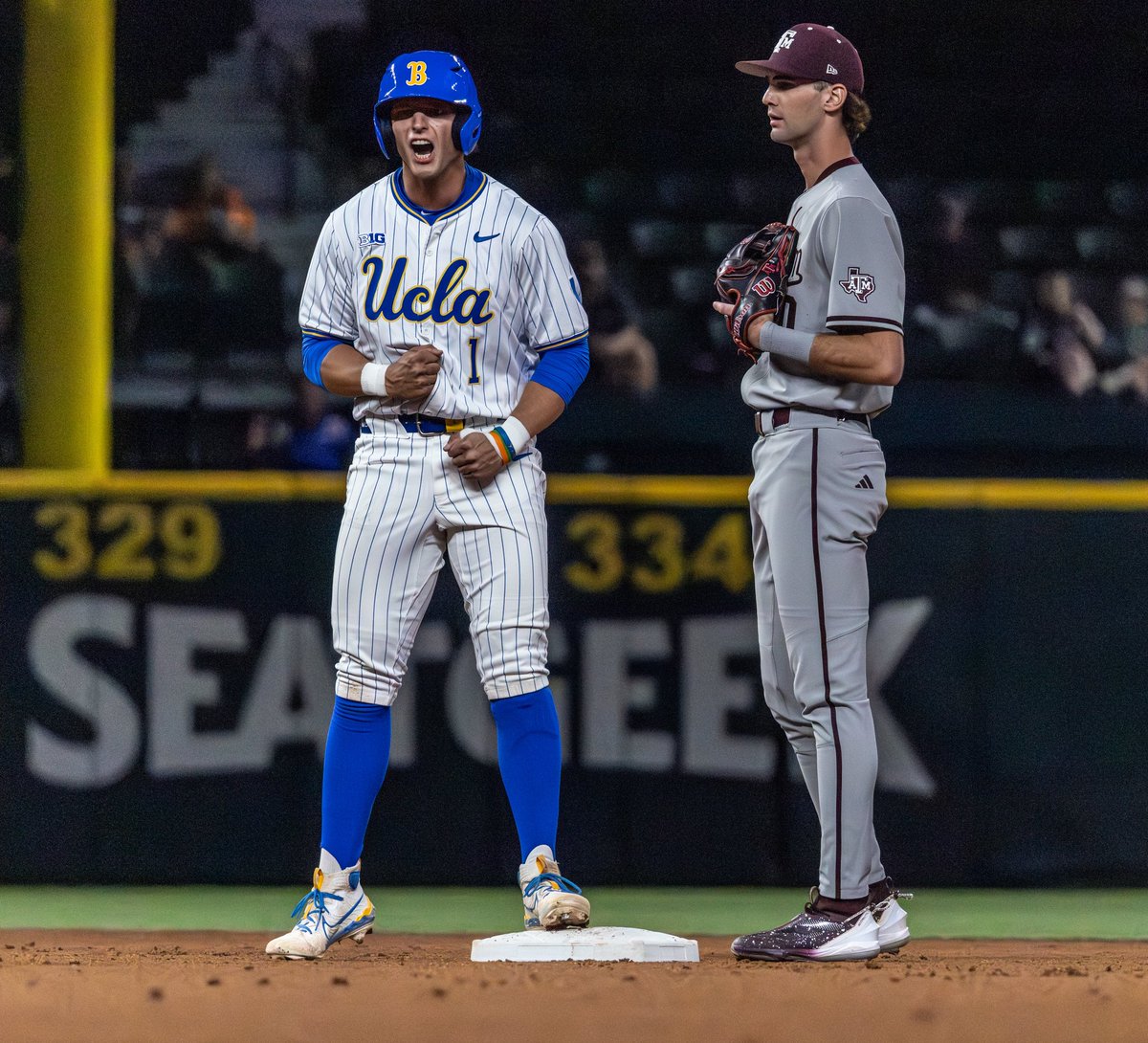 MABOWEN11's tweet photo. A month of baseball in Arlington wrapped last weekend. @AggieBaseball v @UCLABaseball faced off on Saturday. Visit: https://t.co/eoj7ynqDiI to see more. https://t.co/GBlsiG4sqY