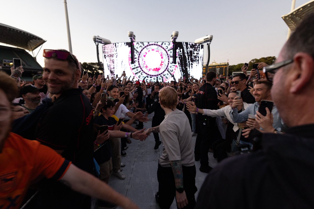 Ed Sheeran HQ tweet media