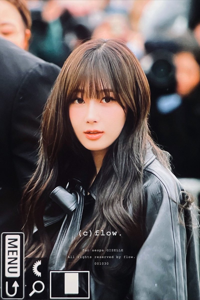 𝐝𝐚𝐢𝐥𝐲 𝐆𝐢𝐬𝐞𝐥𝐥𝐞 • tweet media