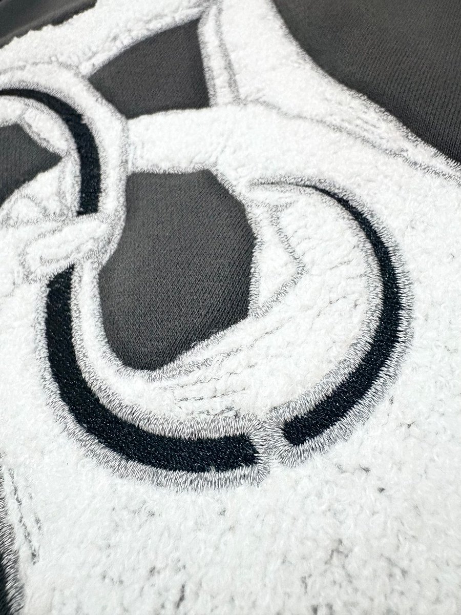 Reflections of power.
The Symbolism Hoodie hits different - crafted with reflective embroidery that speaks without saying a word.
Drop live.
#ThetaForever #ReflectiveWear #Menswear