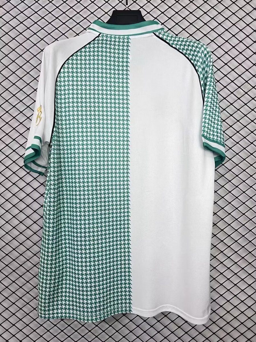Qing22440343's tweet photo. Dedicated to our friends at Racing Santander FC

To commemorate the club's 113th anniversary, grab a commemorative T-shirt now—don't miss out! https://t.co/9Brg22rmj7