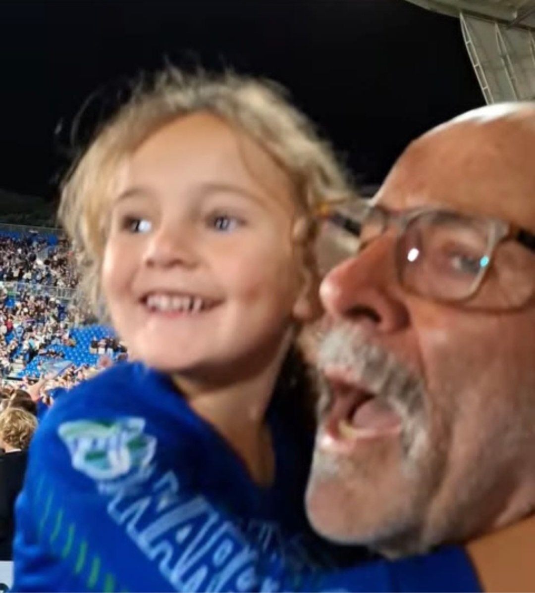 TruFanDavidB26's tweet photo. What its all about. Singing @NZWarriors victory song. https://t.co/1GBbsIN2eL