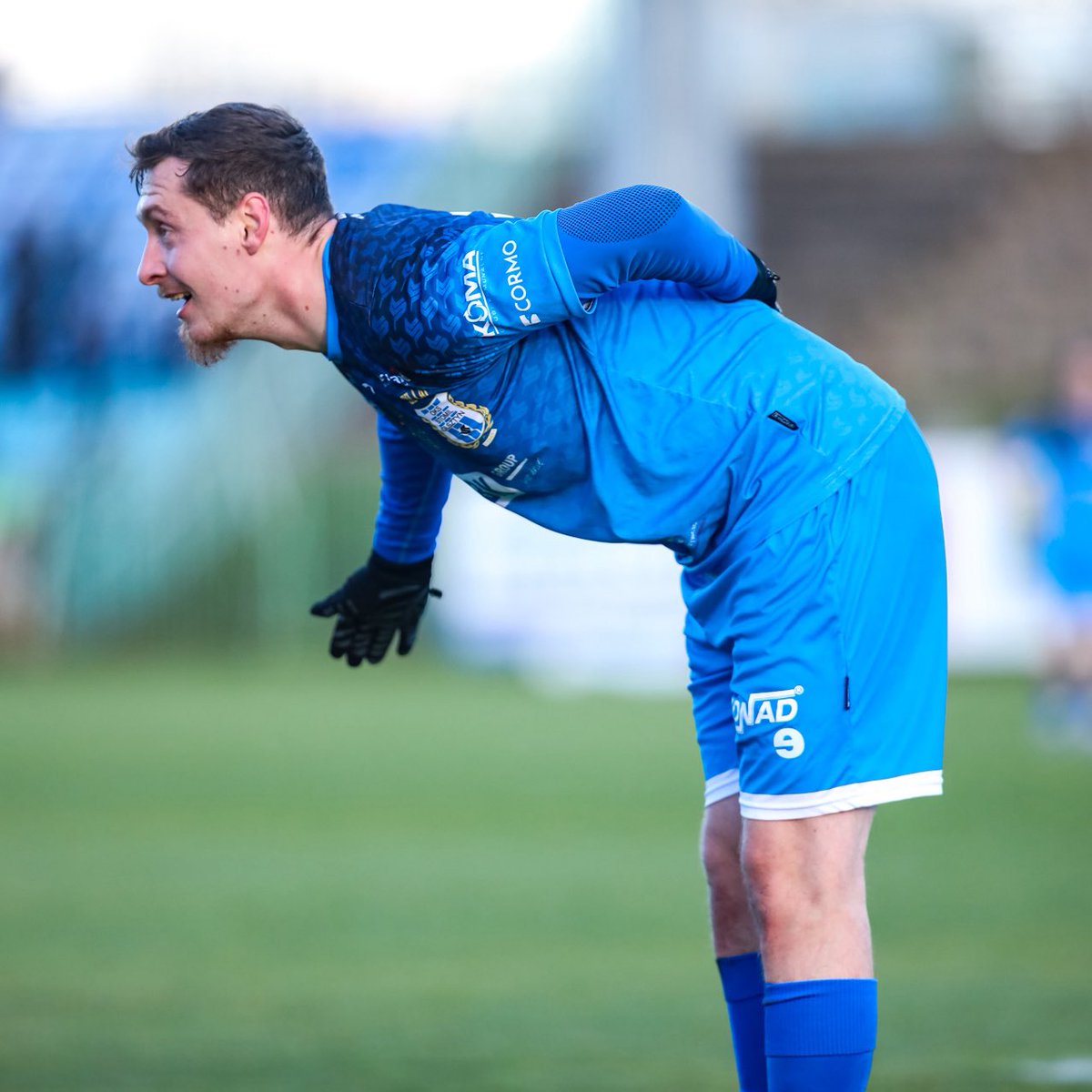StomilOlsztynSA's tweet photo. Kłaniamy się Drodzy Państwo. Widzimy się jutro na Piłsudskiego 69a! ⚪️🔵🫡

🎥 Transmisja: https://t.co/y1Z1keQCco 

——
#STOSTA 🔜 | 🎟️ https://t.co/pperIrU1o4 https://t.co/1RH9r8VQZW