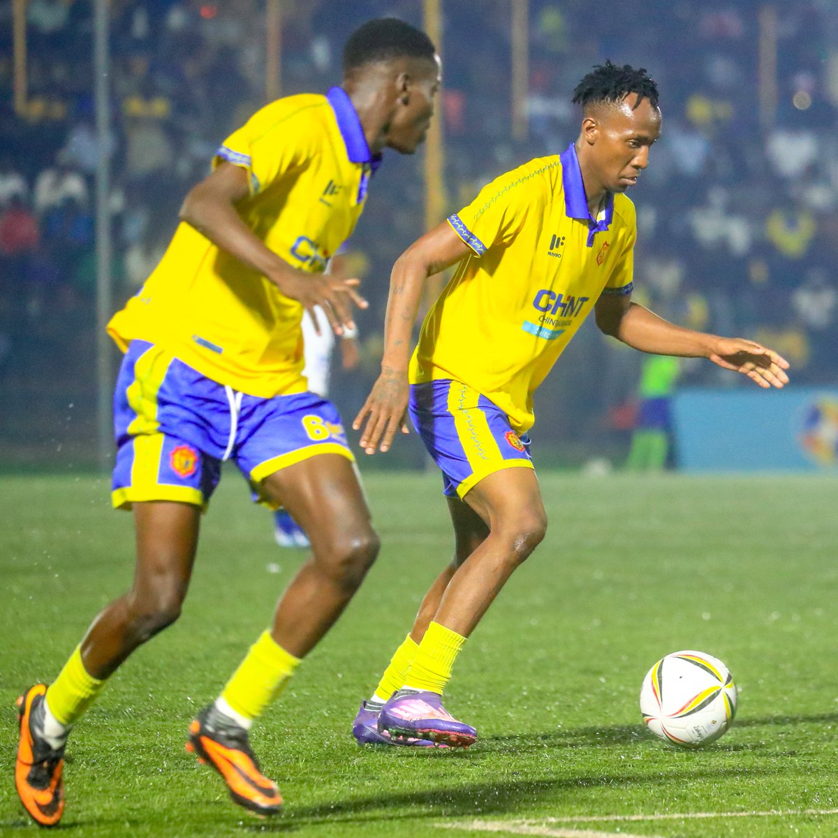 KCCAFC's tweet photo. Action as it unfolded

#KCCAFC #KCCAPOL #StarTimesUPL https://t.co/lIs7ycaJct