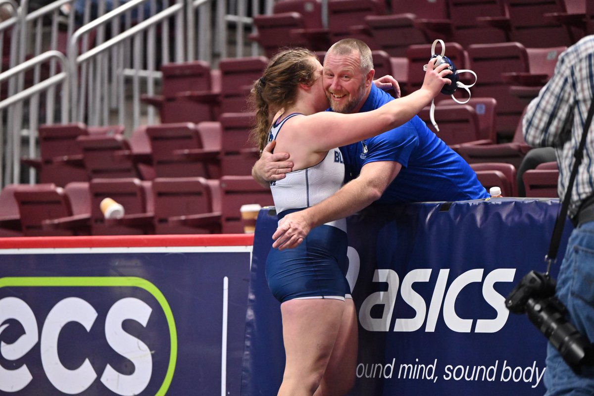 CCJaysWrestling's tweet photo. Introducing our first female state medalist in school history - Morgan Reichard . State semi-finals go down tonight at 7. https://t.co/vsYlXdl6M0