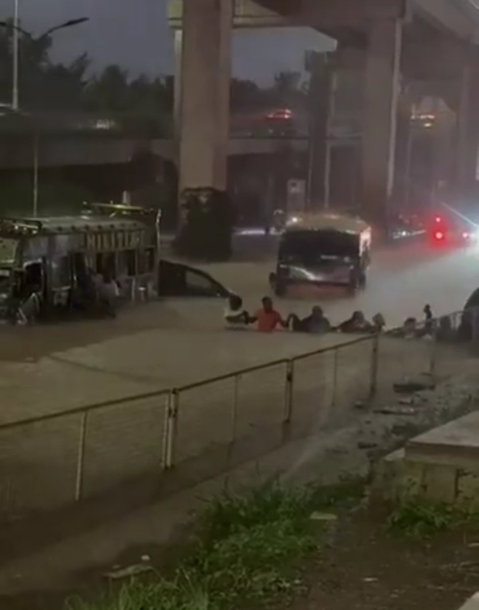 Singapore.                            Sink-apore