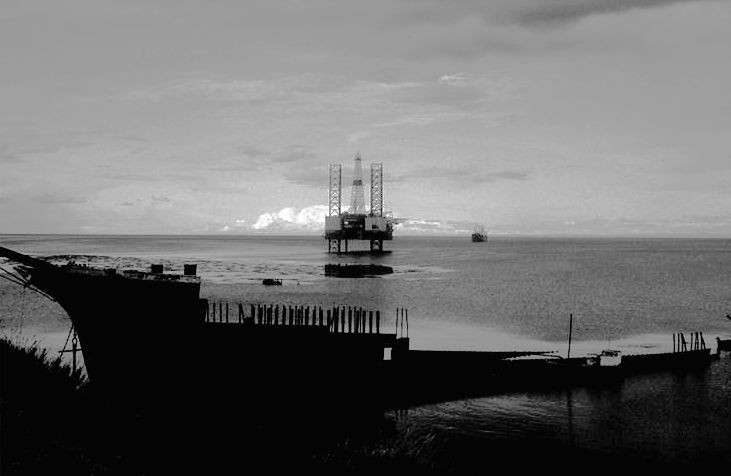ingeobillo's tweet photo. Wreck on estrecho de #Magallanes near #PuntaArenas #Patagonia #TierradelFuego #Chile 🇨🇱
--------------
#blackandwhitephotography
#monochromephotography
#blackandwhitephotos
#blackandwhitephoto
#travelphotography
#bnwphotography
#monochrome
#analogpicture
#noiretblanc https://t.co/ykwwZzkcrq