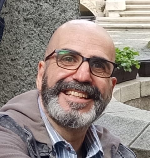 Catalana_UA's tweet photo. El nostre departament expressa la seua més cordial felicitació als set nous acadèmics elegits per a formar part de l’Acadèmia Valenciana de la Llengua, i especialment als companys que han estat designats en la renovació: Vicent Beltran, Maria Isabel Guardiola i Carles Segura. https://t.co/0XR0N7ZLAL