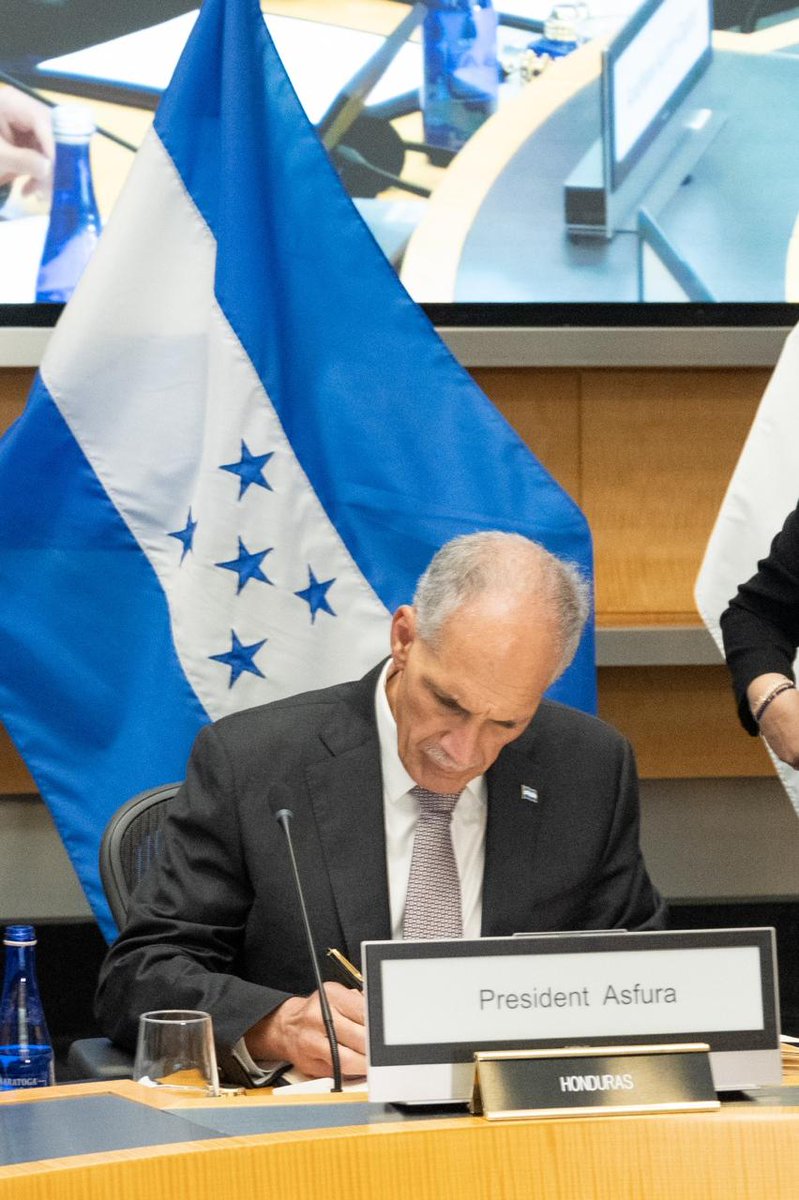 Hondudiario.com tweet media