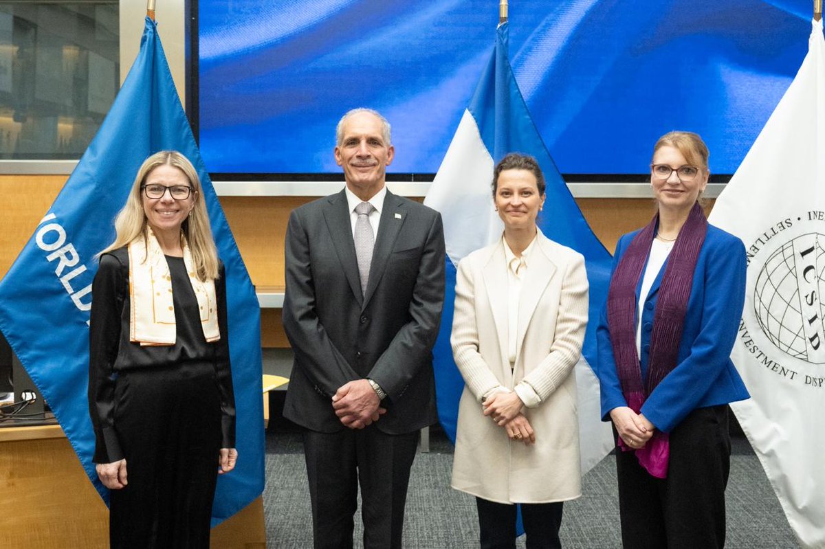 #LoÚltimo: El presidente de Honduras, Nasry Asfura, oficializó este viernes la reincorporación de Honduras al Centro Internacional de Arreglo de Diferencias Relativas a Inversiones (CIADI), en un acto celebrado en la sede del Banco Mundial, y con lo que reafirmó el compromiso del