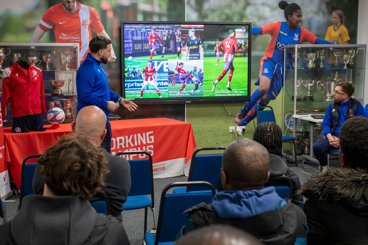 Dorking Wanderers Academy tweet media