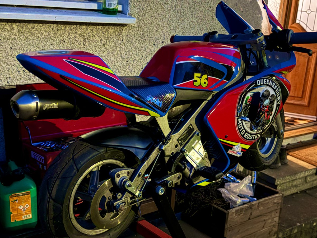 gazzadaz's tweet photo. H’s race bike all ready for the #RSAcademy #minimoto demo sessions tomorrow &amp; Sunday at the #ScottishMotorcycleShow 

Come and find us next to the @krcircuit stand and there may just be a few wee freebies for you to pick from😜👍🏁🏴󠁧󠁢󠁳󠁣󠁴󠁿🏆 https://t.co/ZYwnnND33G