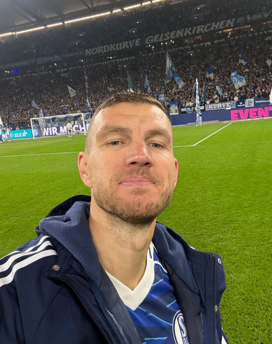 FC Schalke 04 tweet media