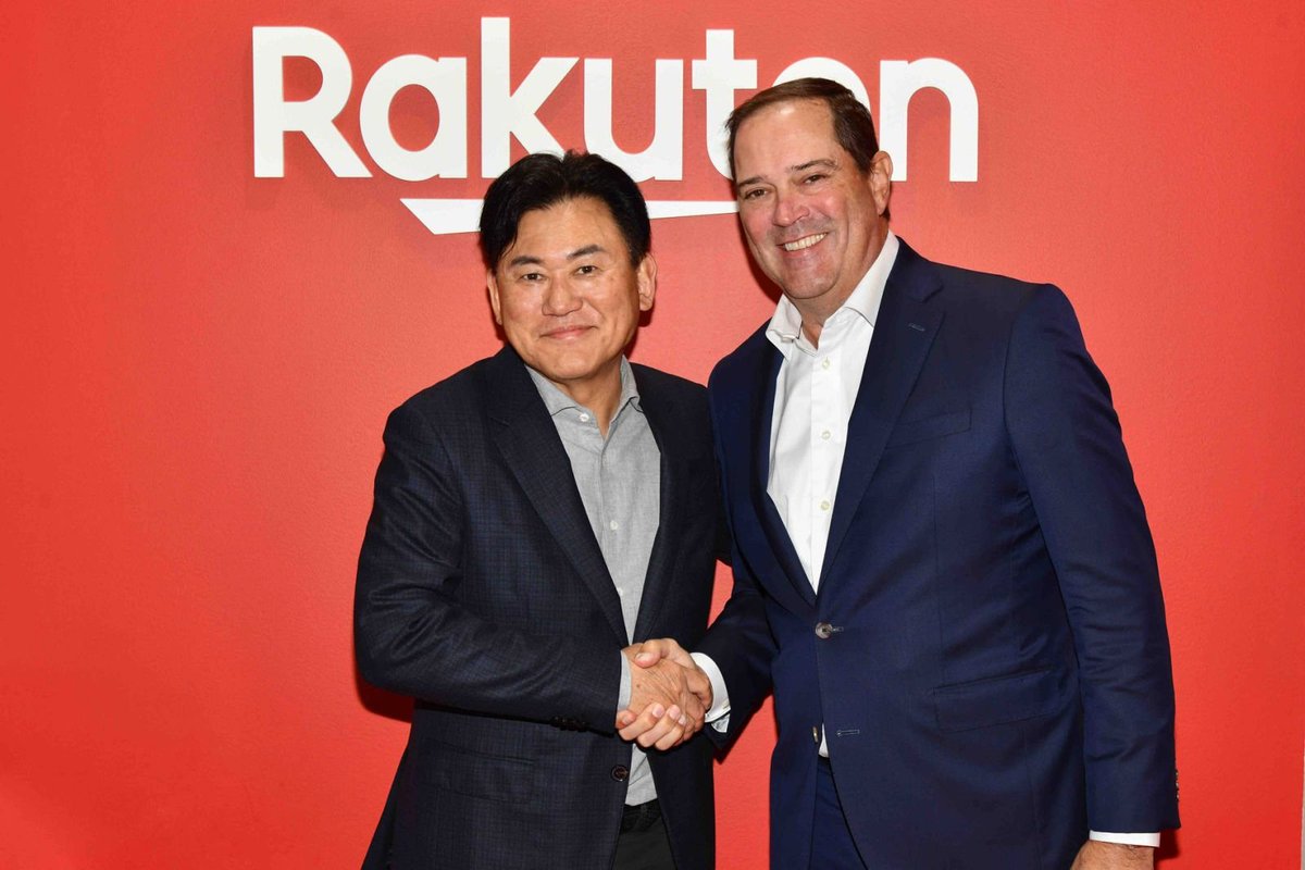 Chuck Robbins tweet media