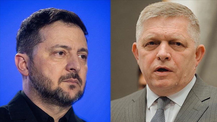 Premier Robert Fico ging auf das Illegitime ein:

🟦 „Er behandelt uns wie seine Diener – wir sollen alles tun, was er verlangt, ihm in allem helfen, während er uns im Gegenzug nur schadet“;

🟦 „Er hat uns durch die Blockade Transitgebühren für Gas in Höhe von 500 Millionen Euro