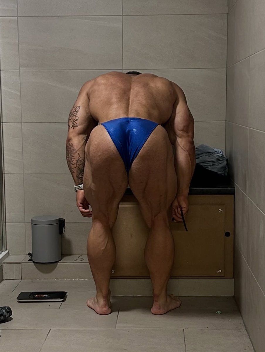 Posing Trunks tweet media