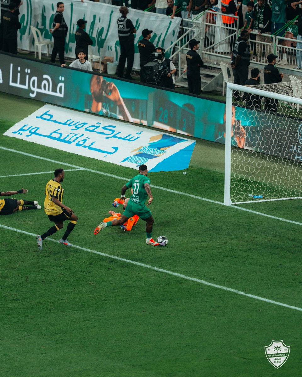 النادي الأهلي السعودي tweet media