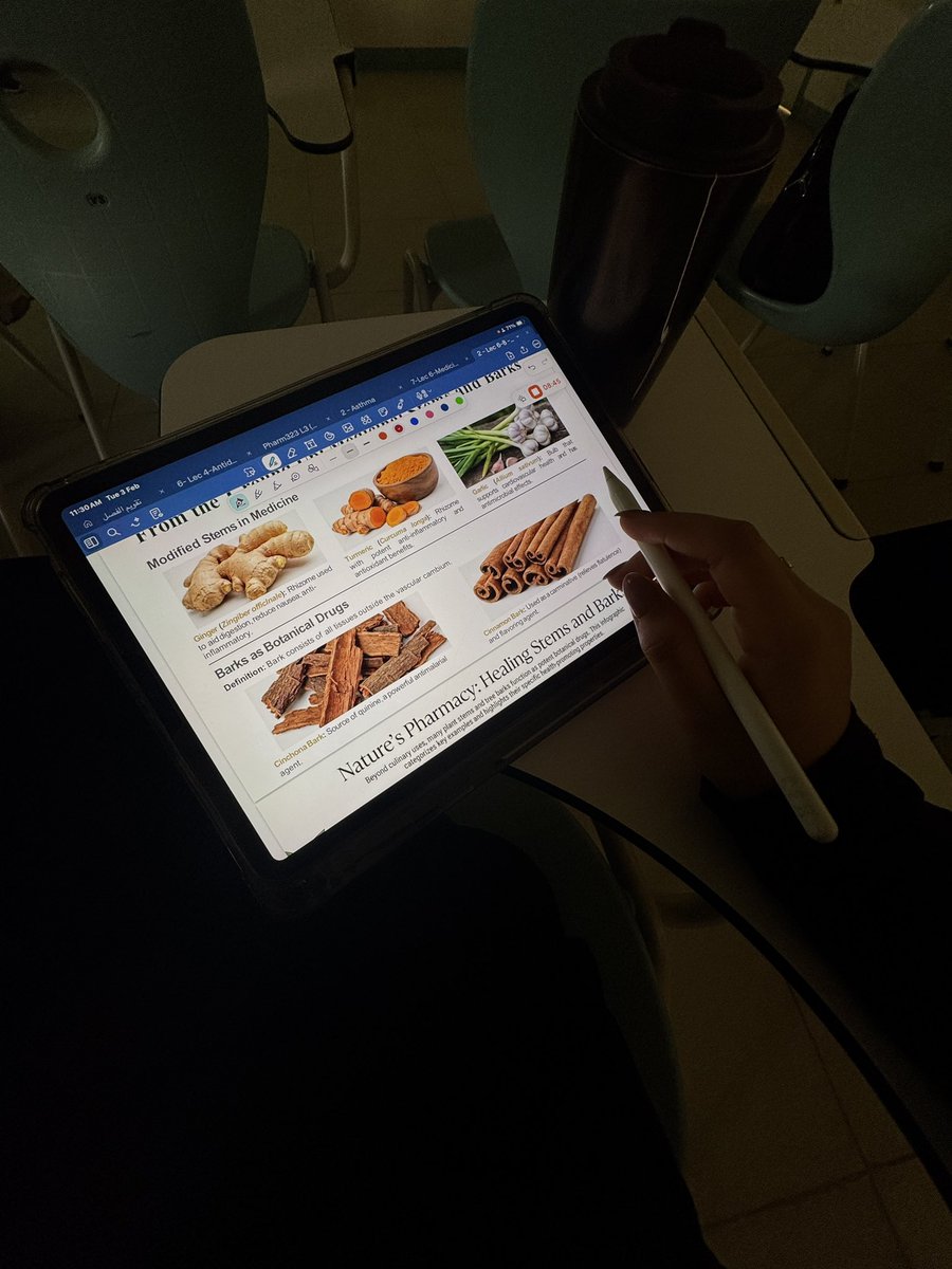 Manayer.. ✩ tweet media