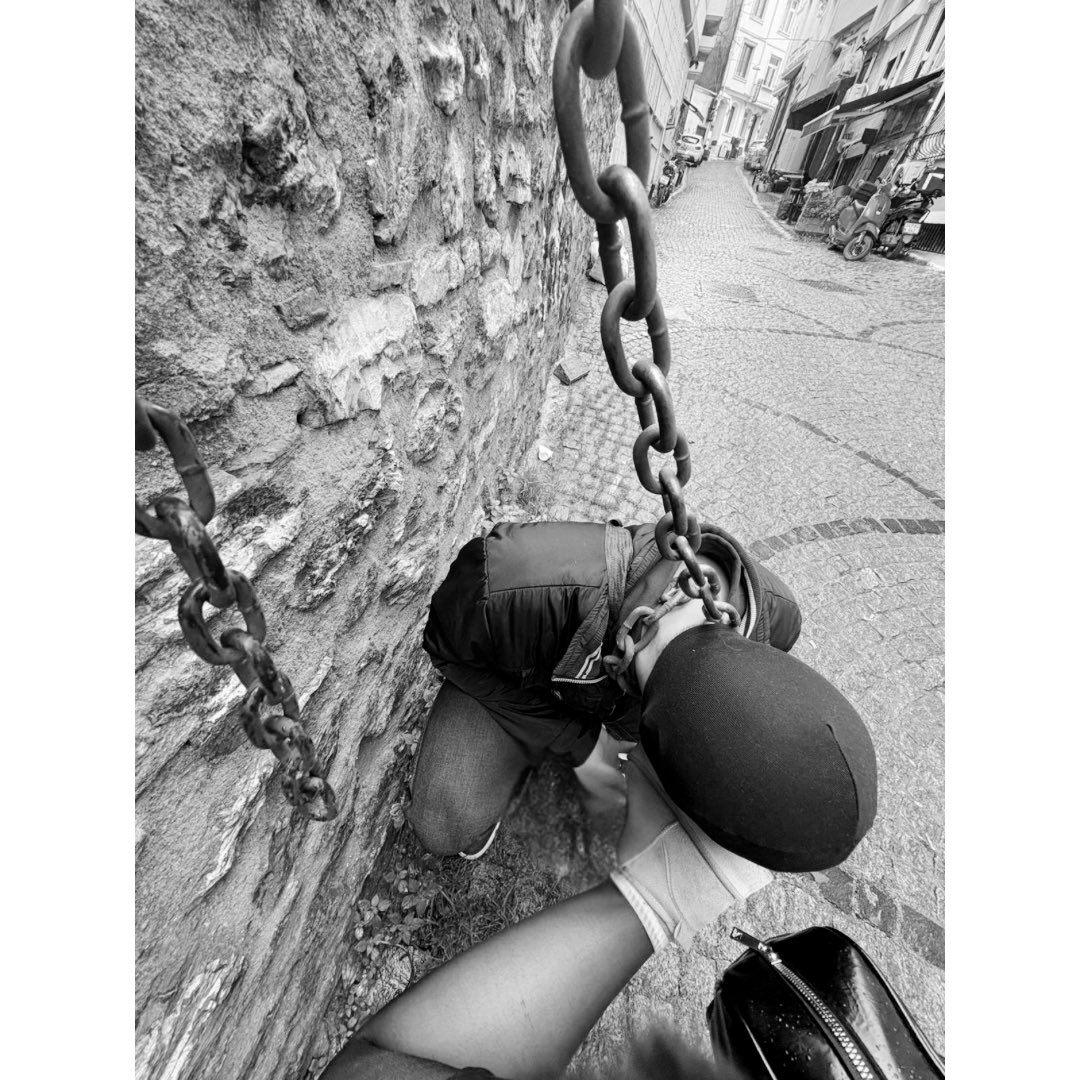 “Ya kabul edilmek uğruna kendini bastırmanın acısını yaşayacaksın ya da kendin olup kabul edilmemenin acısını yaşayacaksın."
 
Gabor Mate
<a href="/MistressEfsun07/">GODDESS EFSUN 👑🌈</a>