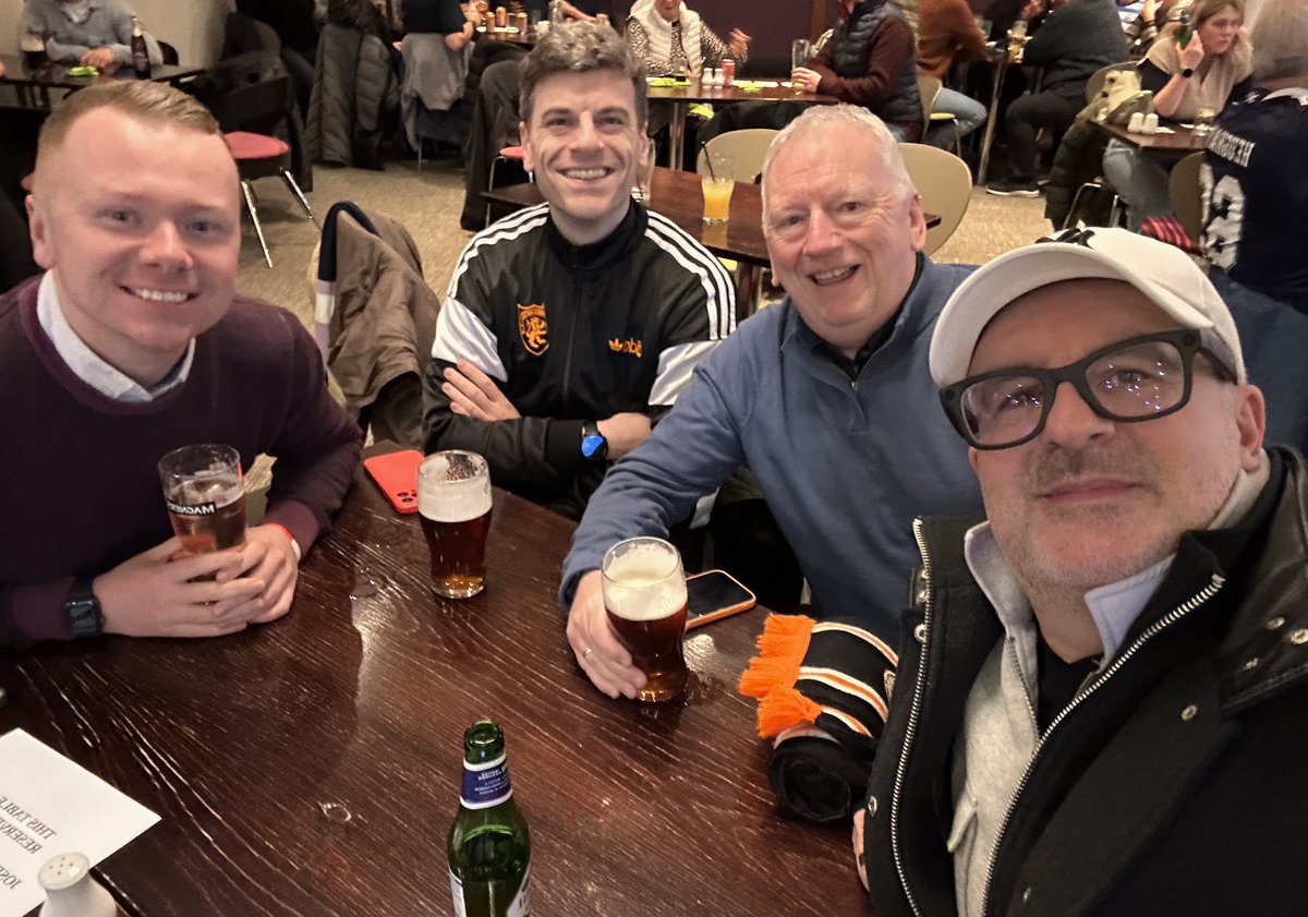 EwenDCameron's tweet image. STV RADIO FOOTBALL SHOW 

A night out at the Falkirk Stadium 

#JamboBairn #Falkirk #ScottishCup